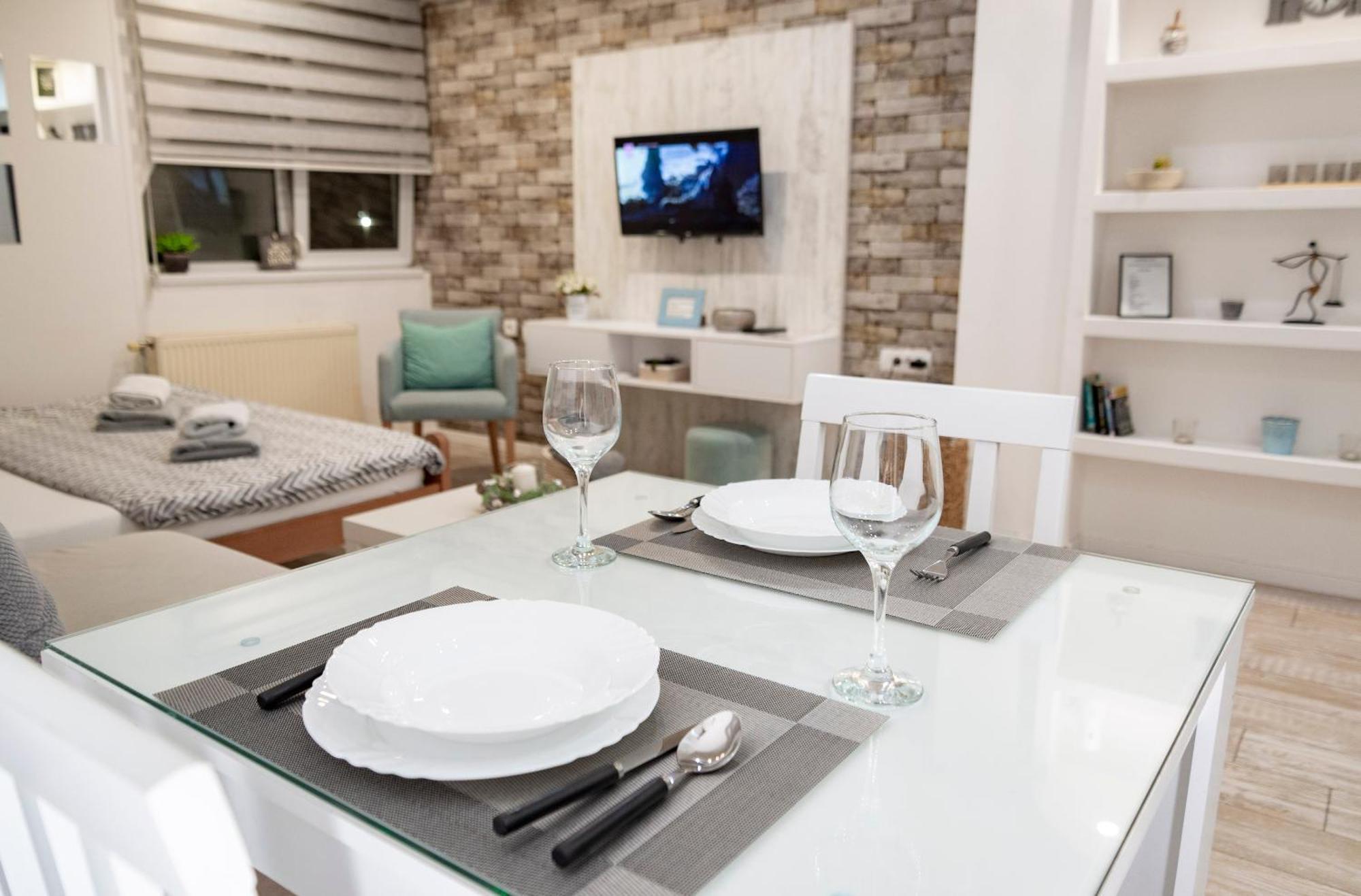Apartman Gaga Leilighet Novi Sad Eksteriør bilde
