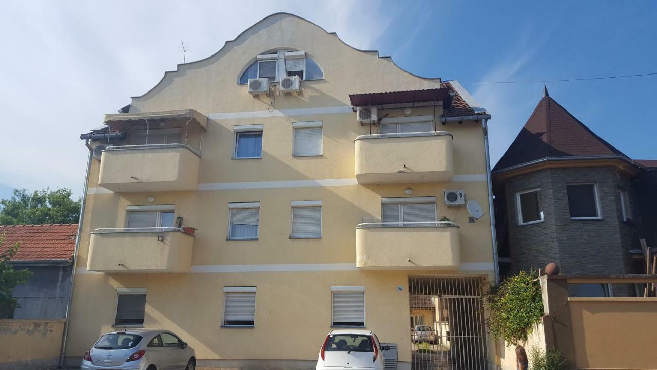 Apartman Gaga Leilighet Novi Sad Eksteriør bilde